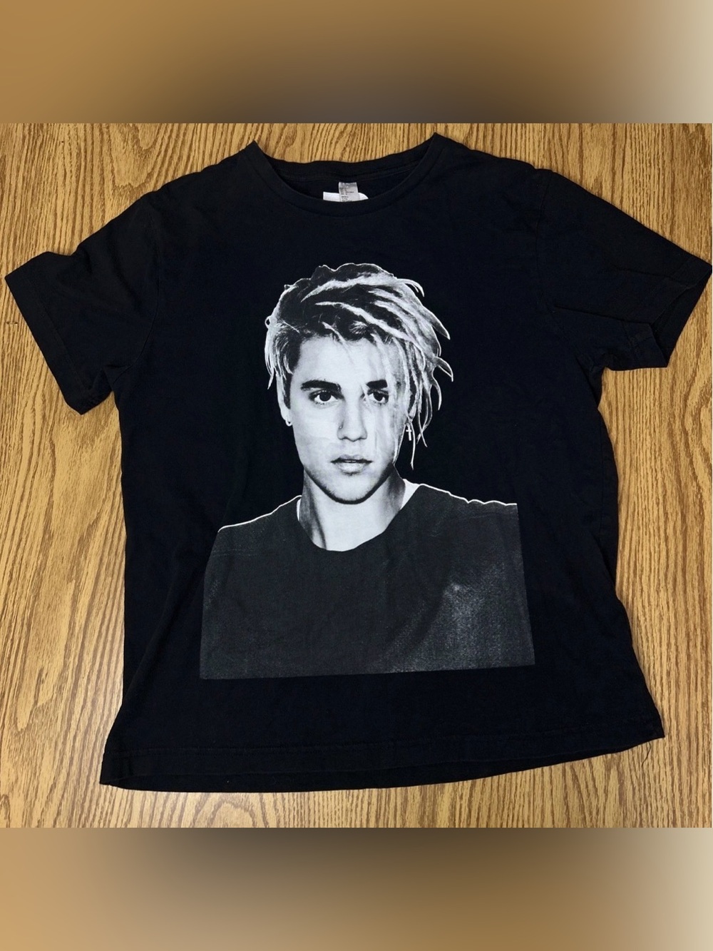 Justin Bieber T-Shirt Large Black 2017 Tour Shirt Photo Graphic Tee 100% Cotton